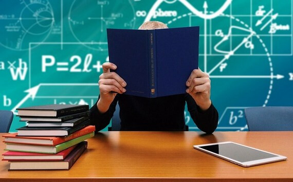 В Калининграде на подготовку школ и детских садов выделят 1,8 млрд рублей