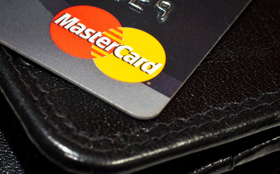 МКБ начислит 1000 баллов за оформление цифровой карты Mastercard