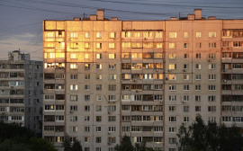 Алиханов назвал «неадекватными» цены на жилье в Калининградской области