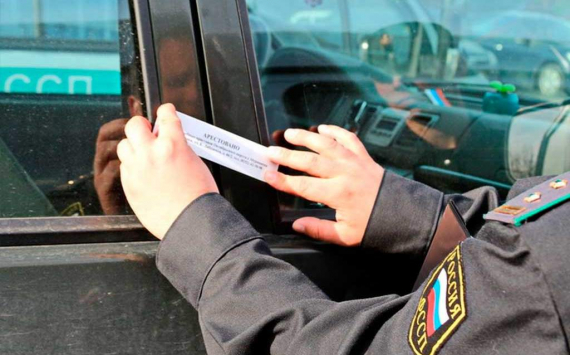 В Калининградской области арестованы 18 автомобилей крупных должников по транспортному налогу